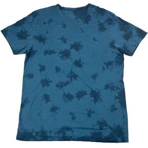 LULULEMON Men’s Shirt - Size L